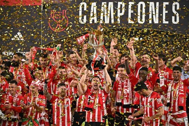 1712496120859059079.jpg cae-el-mallorca-del-vasco-aguirre-en-la-final-de-la-copa-del-rey-5497html-mallorcajpg-1864html-7babdabd-3179-4e83-926c-b3eaaa0d8824.jpg